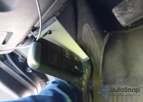 2015 Chrysler 200 Limited из США, поврежденный, VIN 1C3CCCAB2FN588988